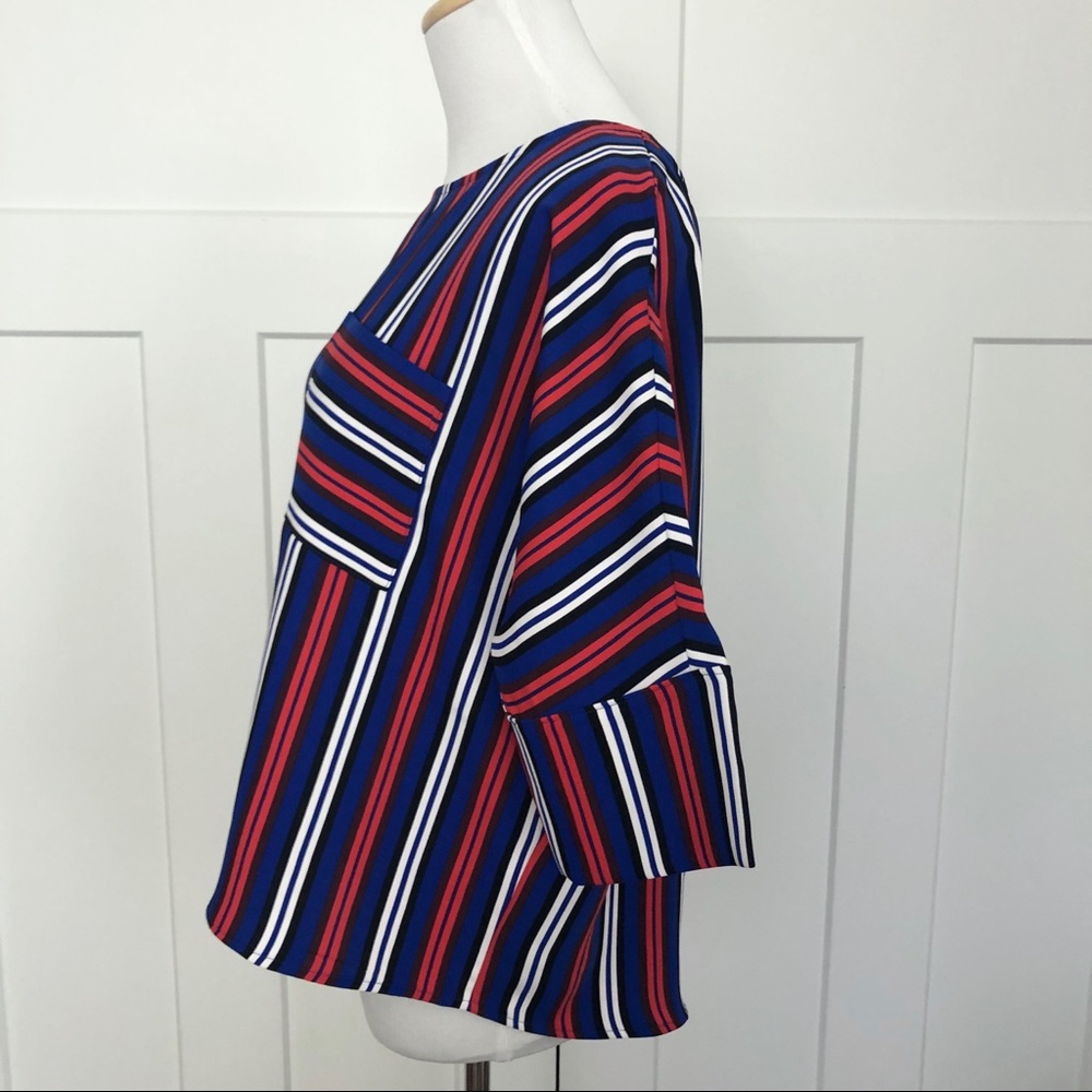 NEW Express Vertical Striped Top Blouse - Picture 3 of 6